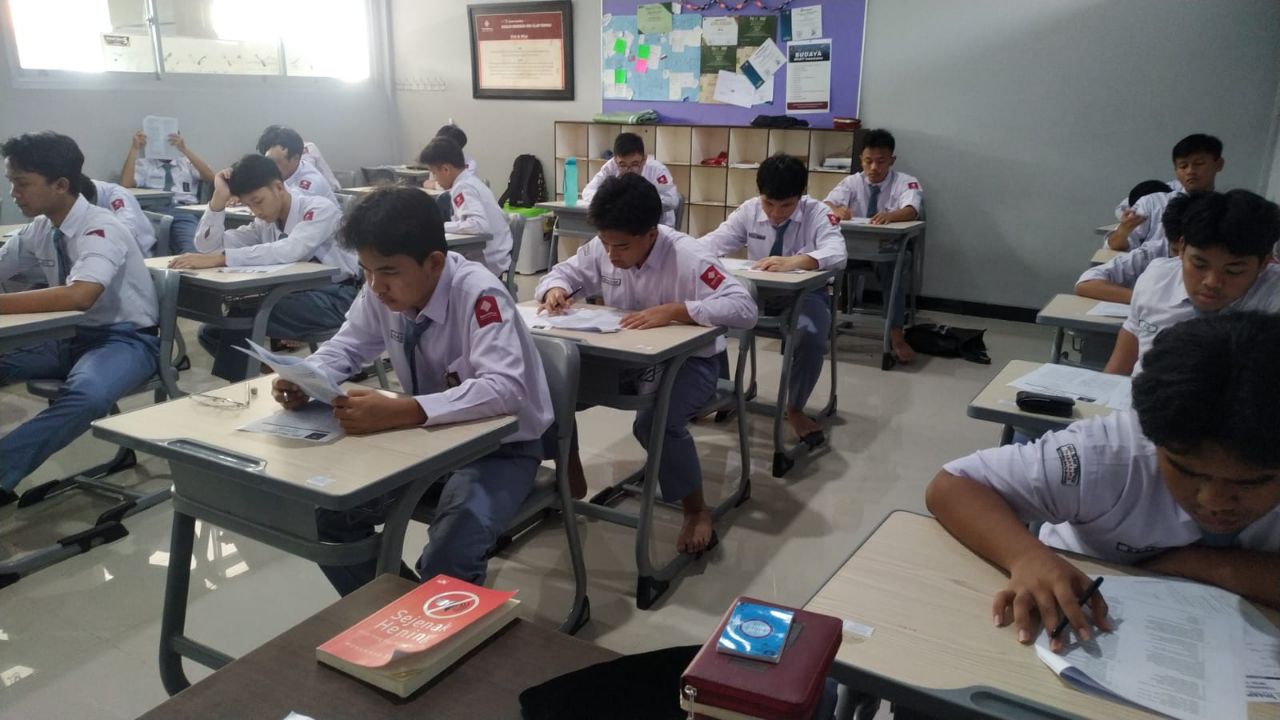Belajar lebih Banyak Ujian Sekolah selalu Menanti