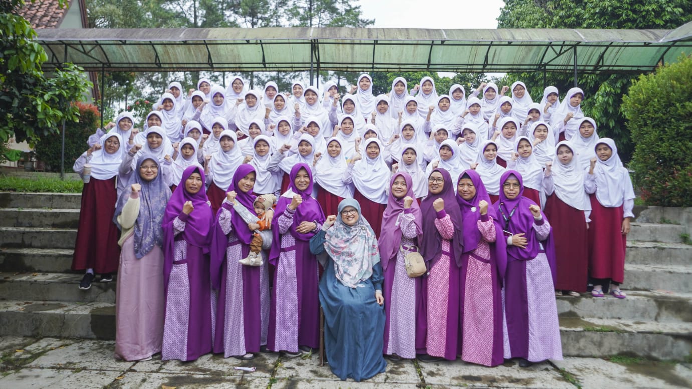 Begini Suasana Pesantren Wisuda Hari Pertama